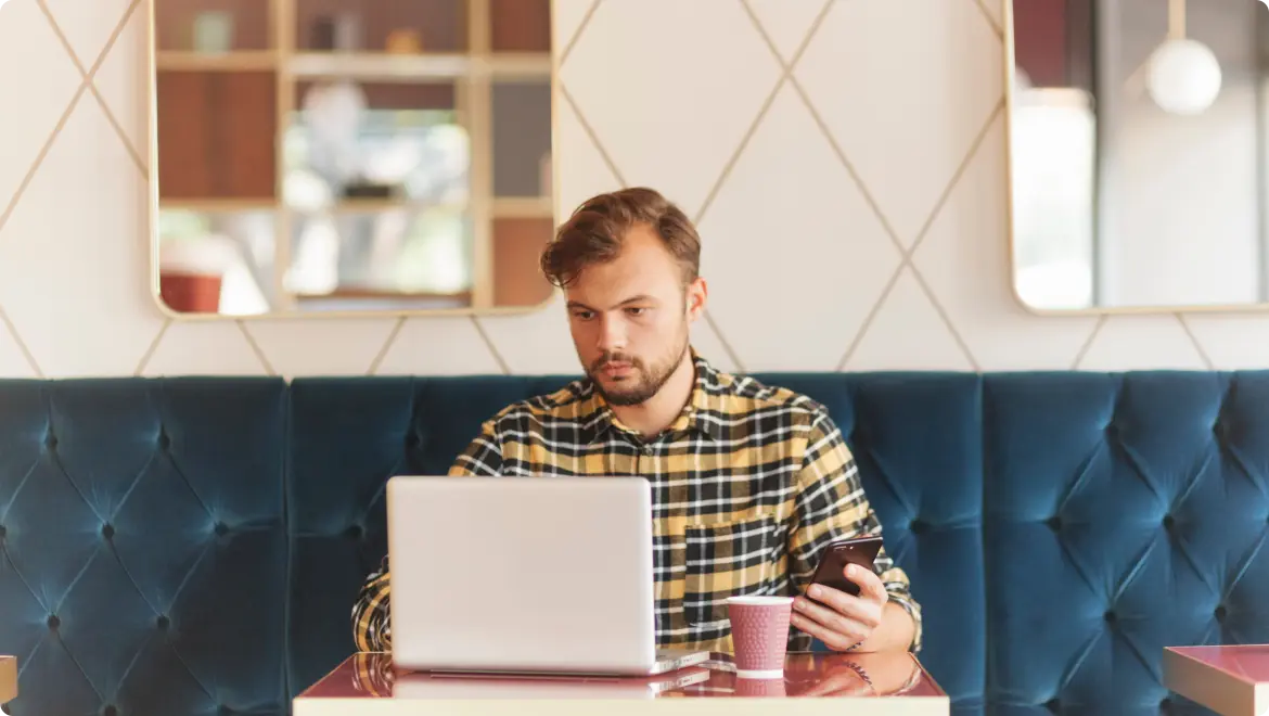 Man using Easy Pay app